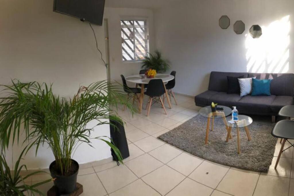 Comfortable And Private House 2 Bedrooms Wifi Parking Free Monterrey Extérieur photo